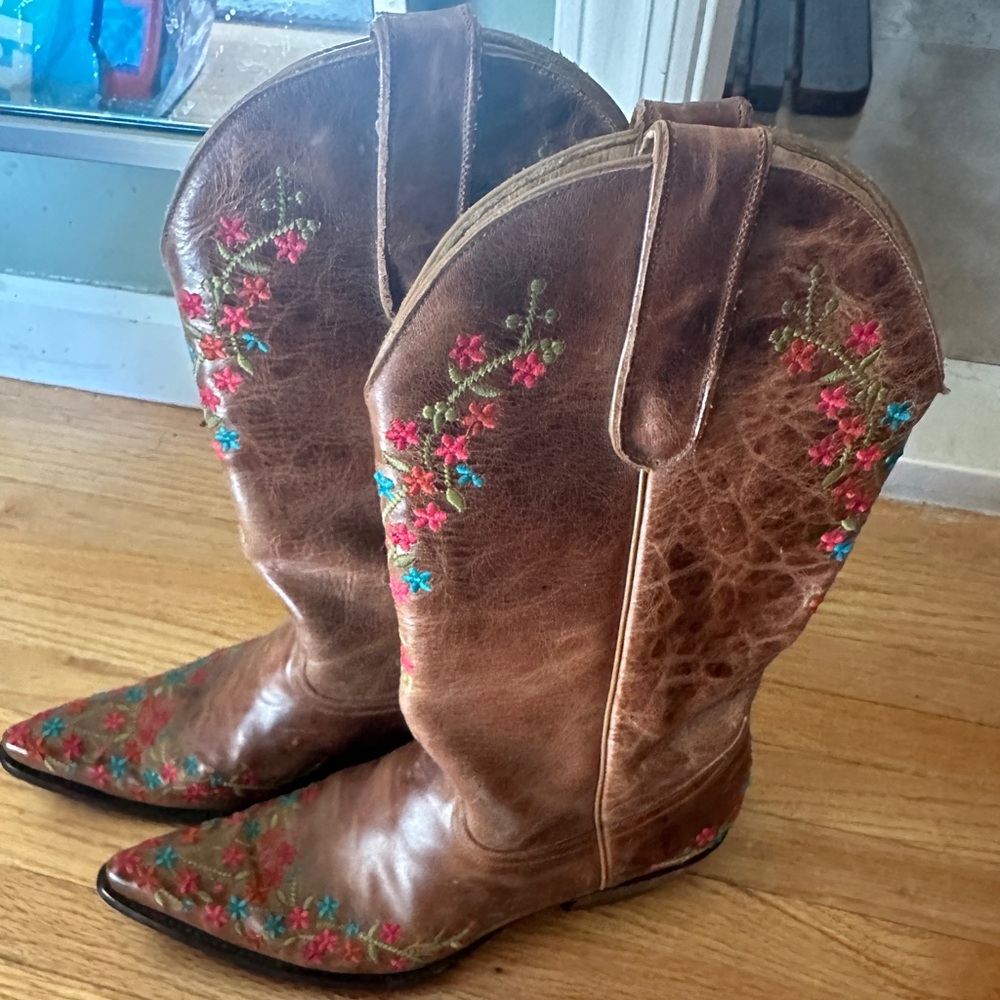 Yippee Kiyay Old Gringo Embroidered Cowboy boots size 7B